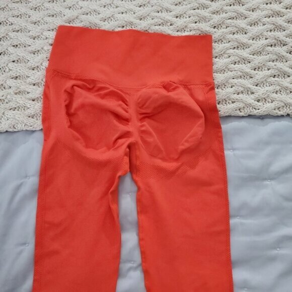 Popular Tik Tok Coral Red High Waisted Scrunch Back Leggings - Picture 4 of 9